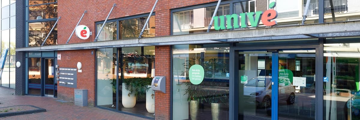 Voorgevel Univé winkel hypotheekadviseur in Stadskanaal